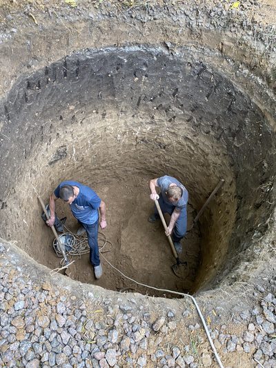 Устройство канализации из бетонных колец Киев и Киевская область - main
