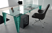 Итальянская мебель из стекла и стеклянные изделия: столы,  стулья - foto 0