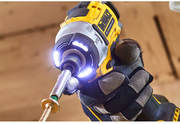 Шурупокрут ударний акумуляторний DeWALT - foto 1