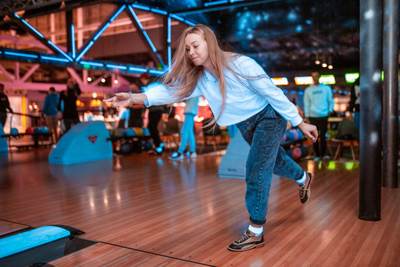 Astro Bowling - космічний боулінг в Києві,  біля метро Шулявська - main